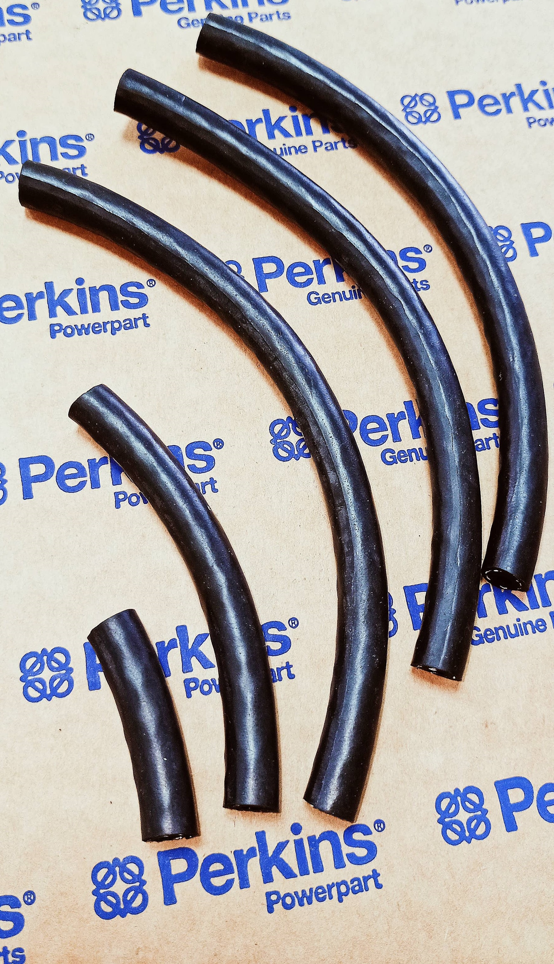 Трубка обратки perkins арт:2646F501 комплект